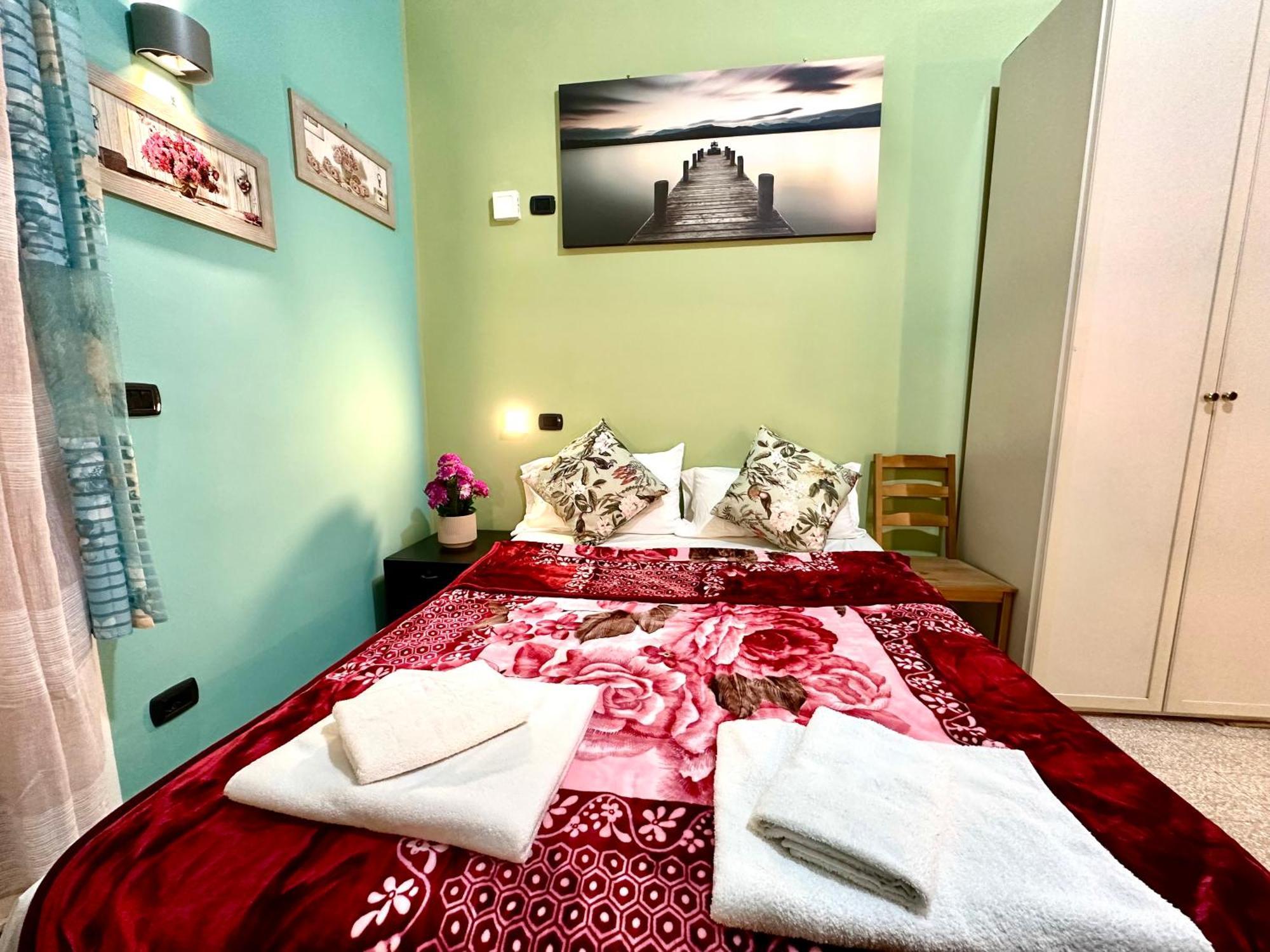 B&B Termini Colosseo Suite Roma Exterior foto